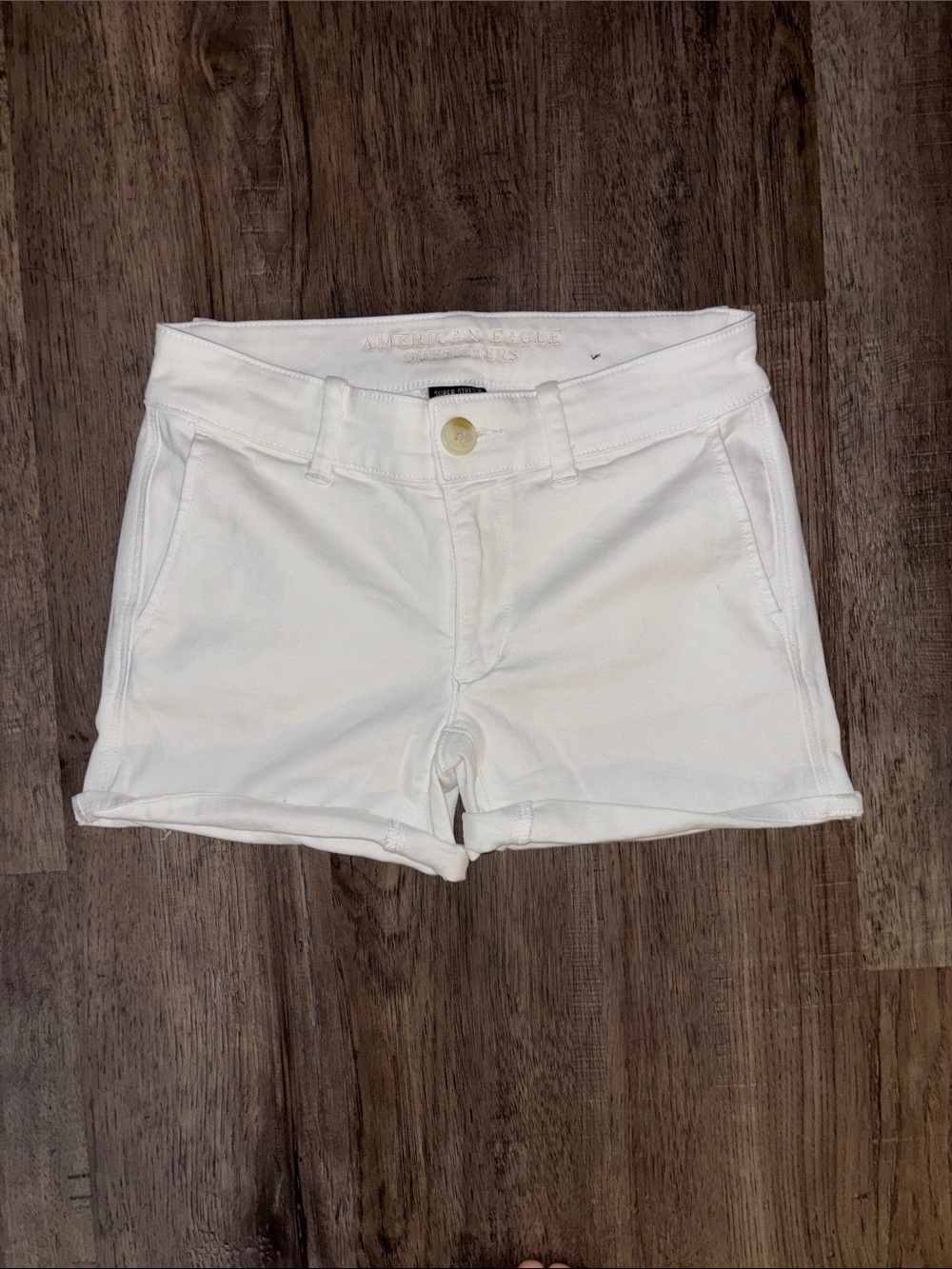 American Eagle White Short Shorts Size 2